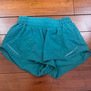 Lululemon hotty hot shorts storm teal size 4